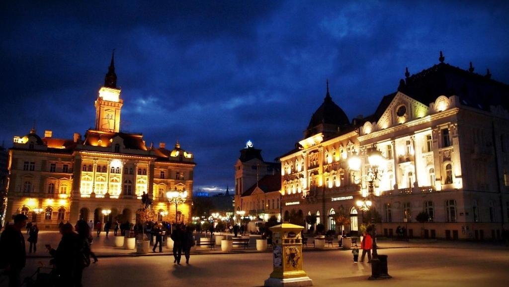 Oaza Centar Novi Sad Exterior foto